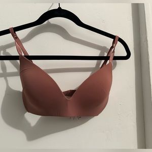 Victoria’s secret size 32D (two)